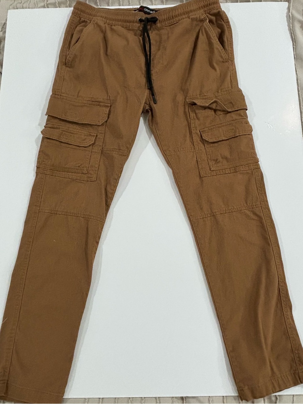 Akademiks Tan Cargo Joggers M